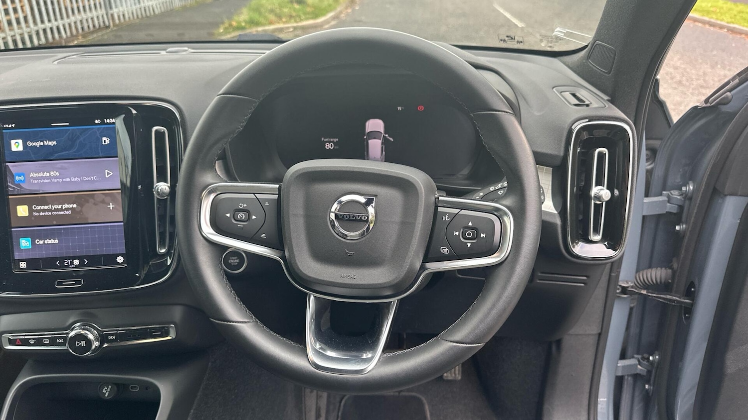 Used Volvo XC40 2023 for sale - 76425611: Photo 10