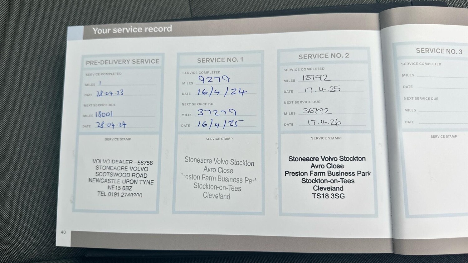 Used Volvo XC40 2023 for sale - 76425611: Photo 14