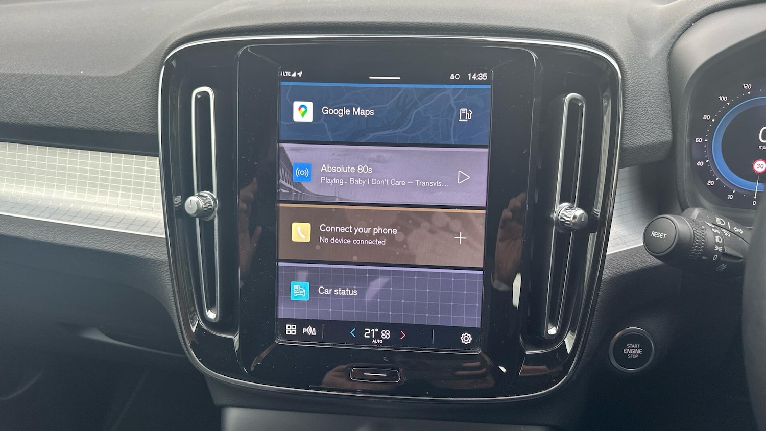 Used Volvo XC40 2023 for sale - 76425611: Photo 16