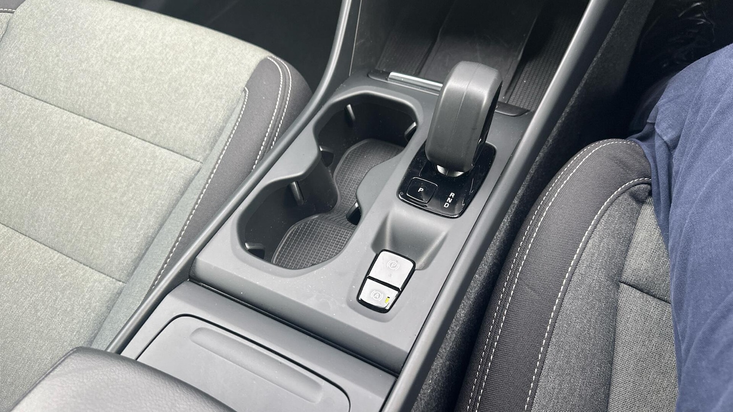 Used Volvo XC40 2023 for sale - 76425611: Photo 25