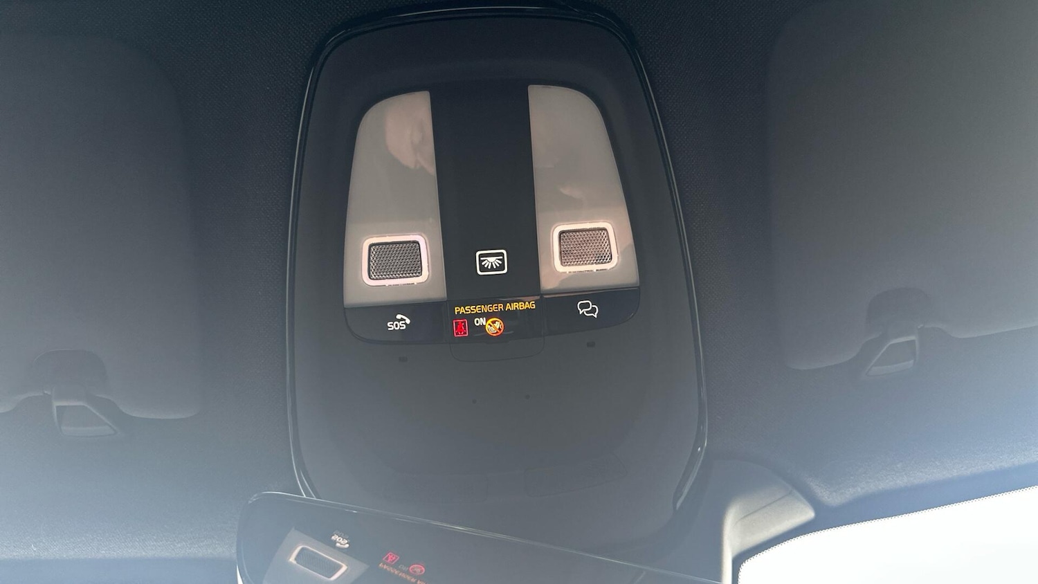 Used Volvo XC40 2023 for sale - 76425611: Photo 27