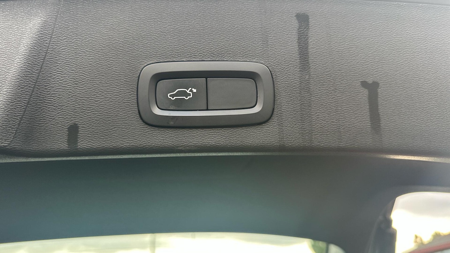 Used Volvo XC40 2023 for sale - 76425611: Photo 34