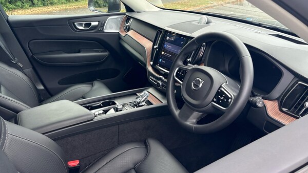 Used Volvo XC60 2024 for sale - 75214725: Photo 4
