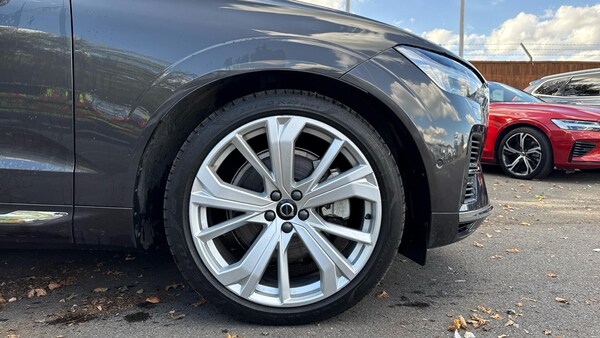 Used Volvo XC60 2024 for sale - 75214725: Photo 9