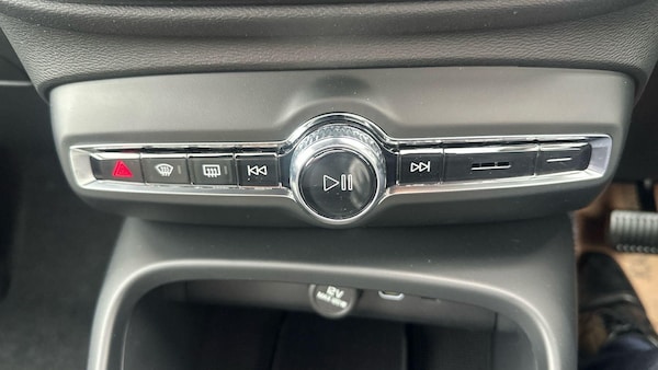 Used Volvo XC40 2025 for sale - 76314960: Photo 34