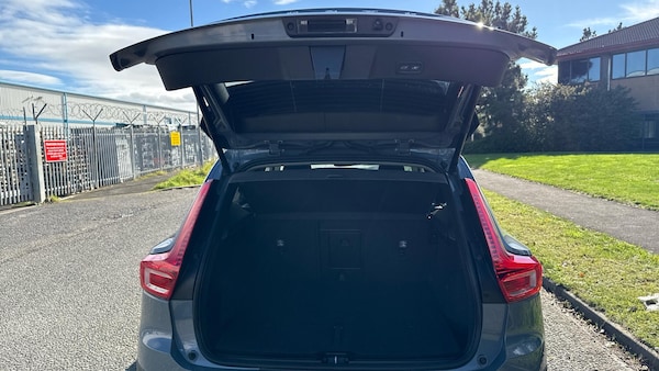 Used Volvo XC40 2023 for sale - 76158779: Photo 13