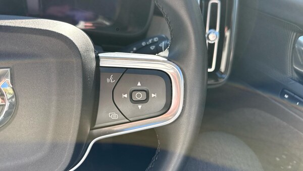 Used Volvo XC40 2023 for sale - 76158779: Photo 20