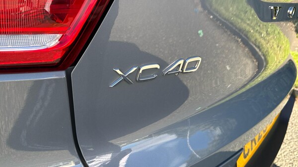 Used Volvo XC40 2023 for sale - 76158779: Photo 33