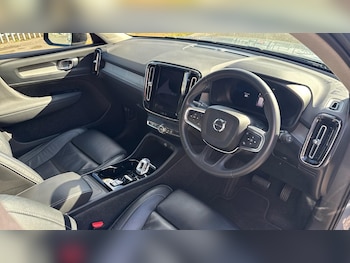 Used Volvo XC40 2023 for sale - 76158779: Photo 4