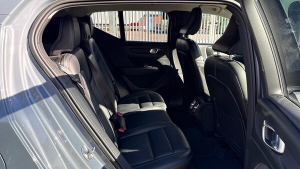 Used Volvo XC40 2023 for sale - 76158779: Photo 6