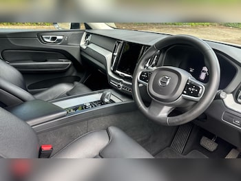 Used Volvo XC60 2022 for sale - 78609544: Photo