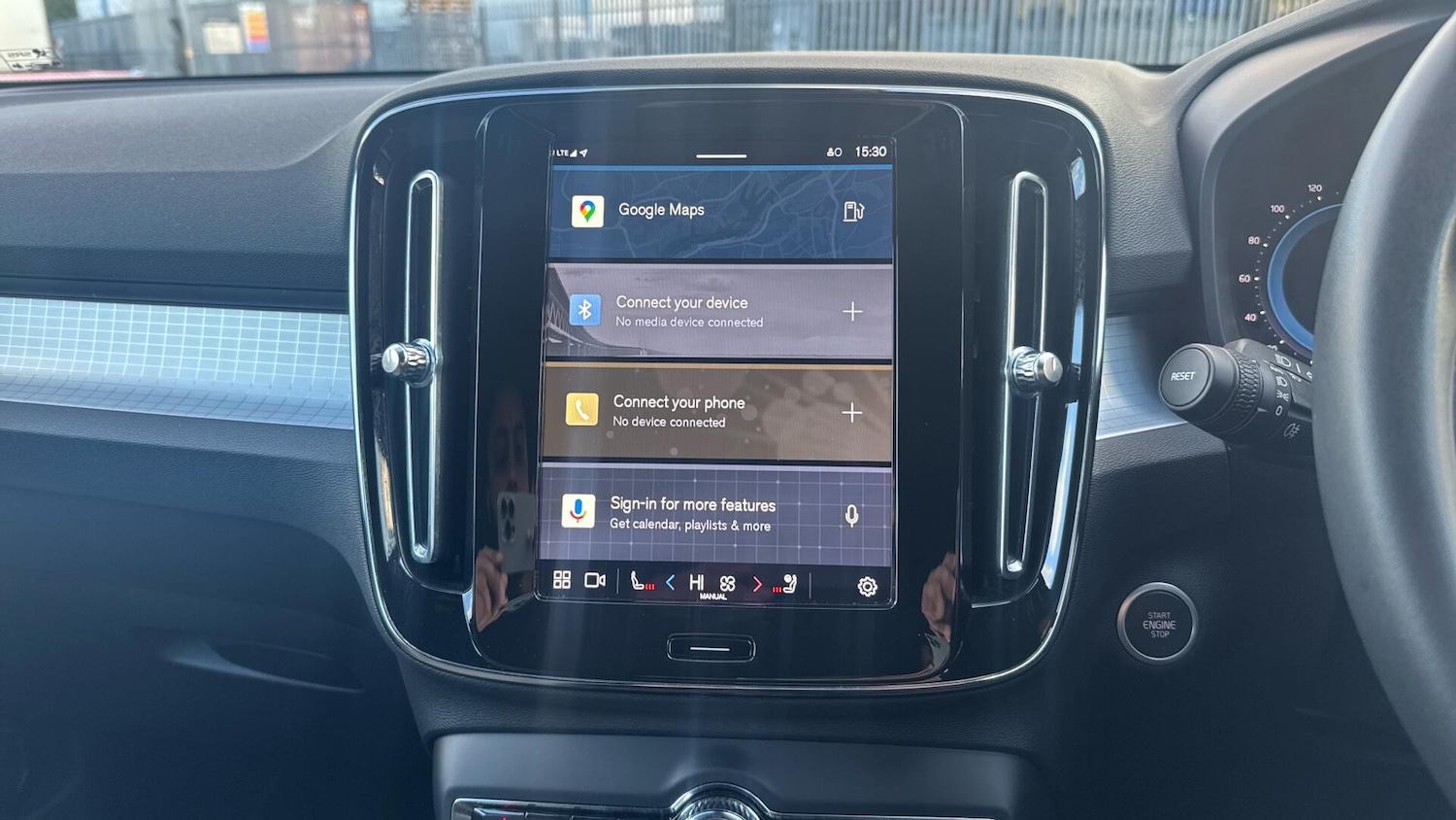 Used Volvo XC40 2023 for sale - 76855717: Photo 12