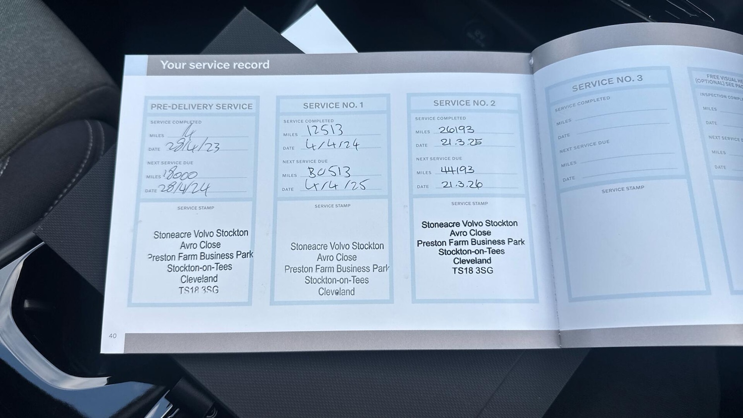 Used Volvo XC40 2023 for sale - 76855717: Photo 14