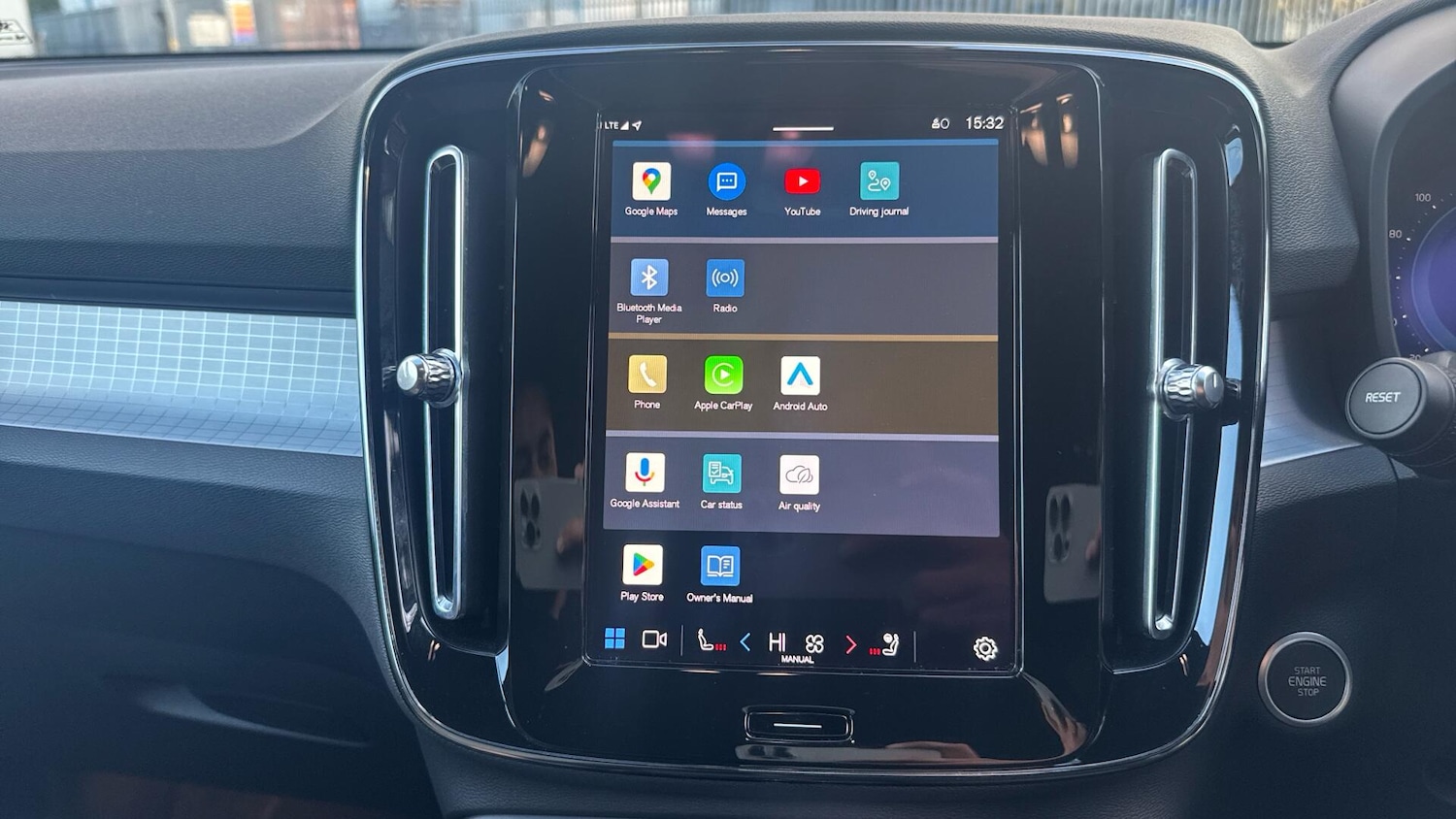 Used Volvo XC40 2023 for sale - 76855717: Photo 35