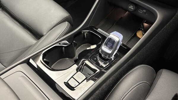 Used Volvo XC40 2024 for sale - 75634488: Photo 32
