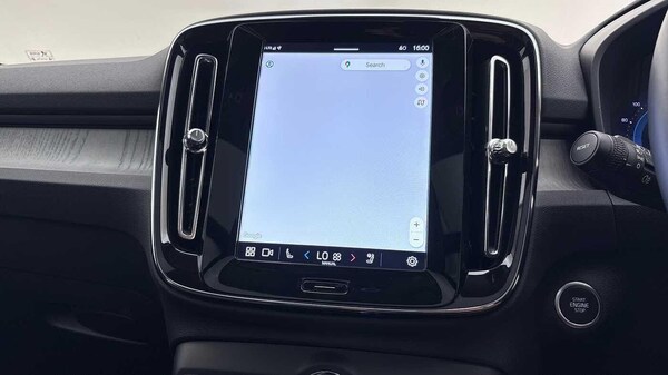 Used Volvo XC40 2024 for sale - 75634488: Photo 36