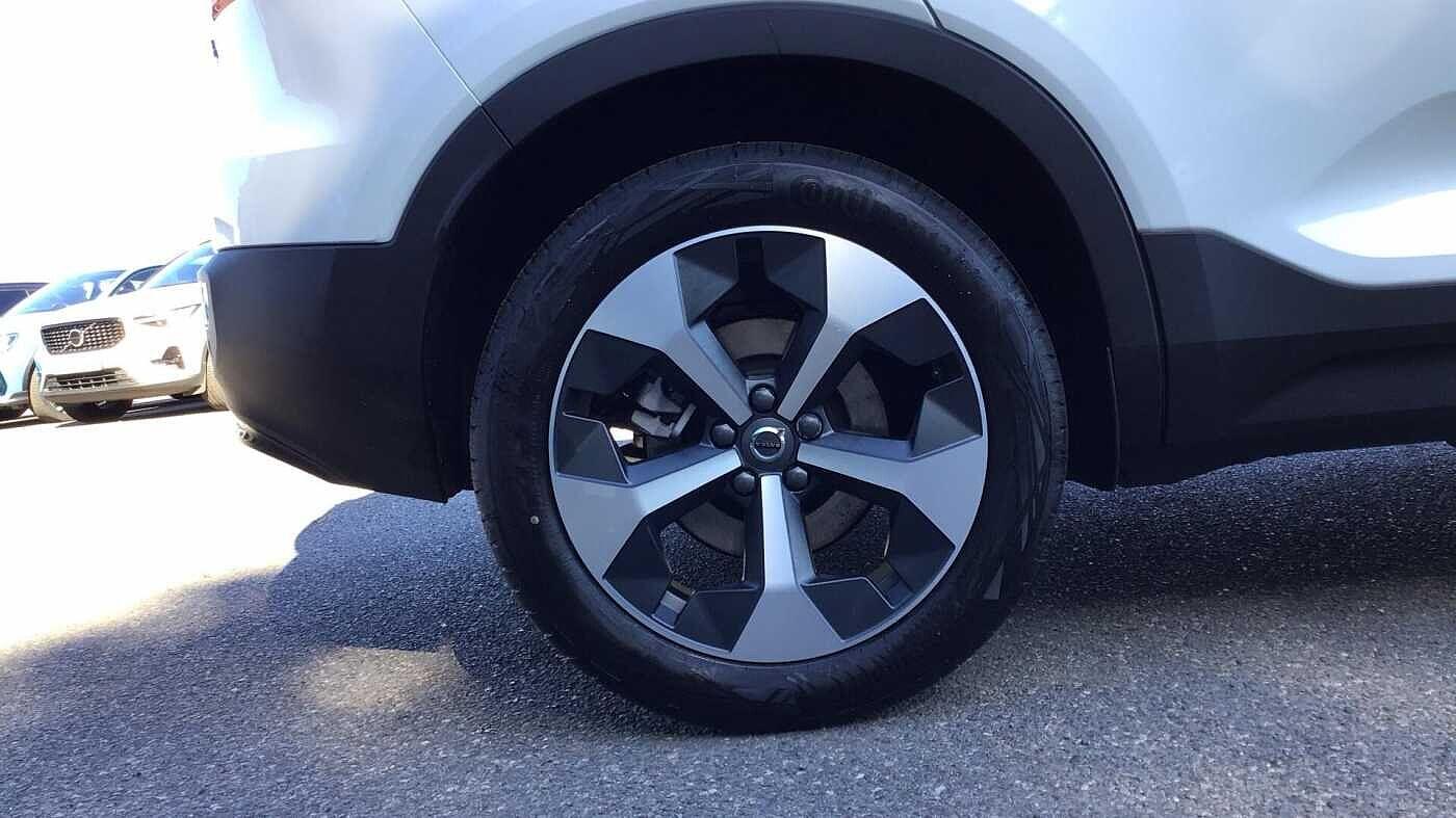 Used Volvo XC40 2025 for sale - 76800836: Photo 4