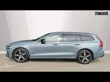 Used Volvo V60 2023 for sale - 74485602: Photo