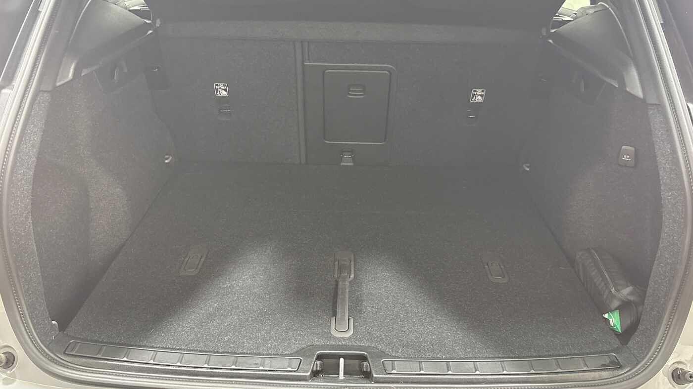 Used Volvo XC40 2024 for sale - 76472630: Photo 14