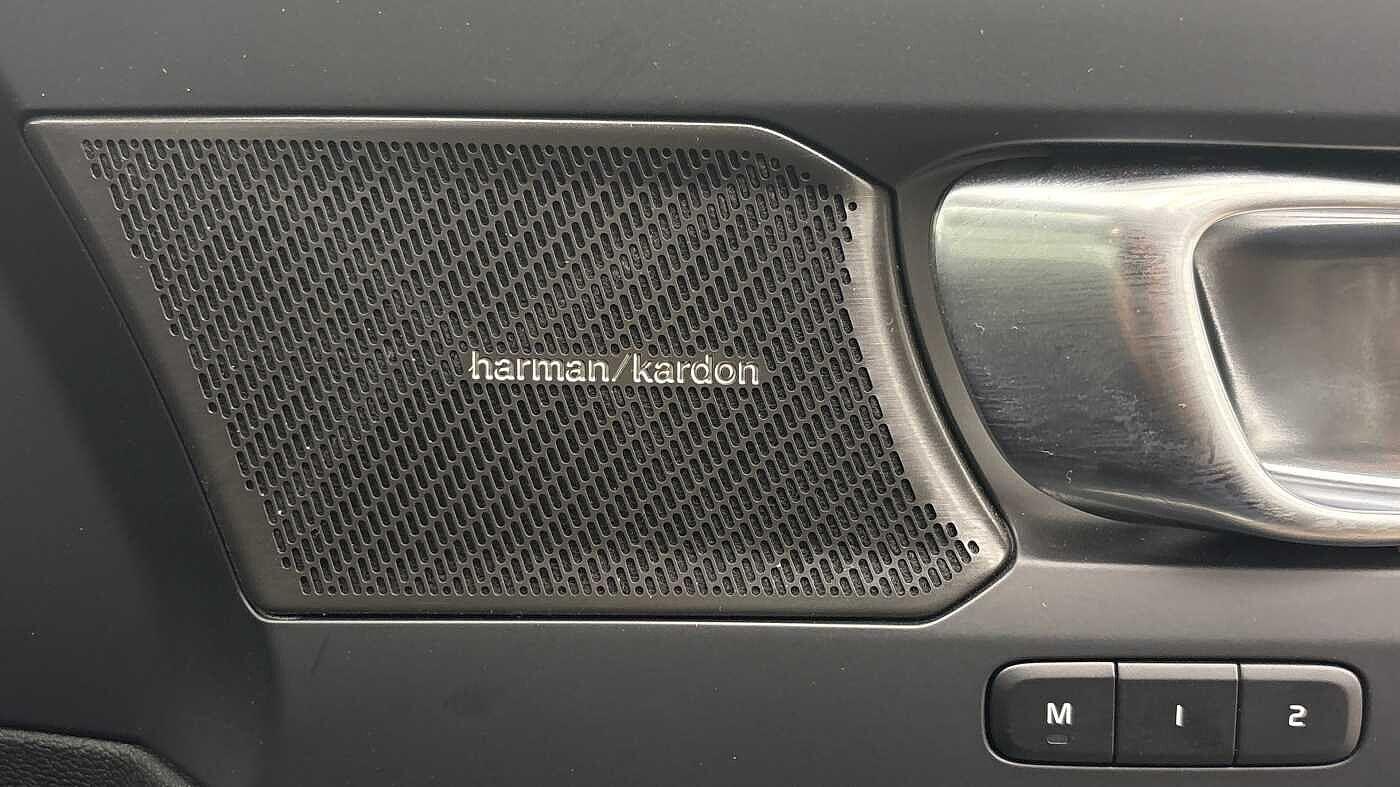 Used Volvo XC40 2024 for sale - 76472630: Photo 27