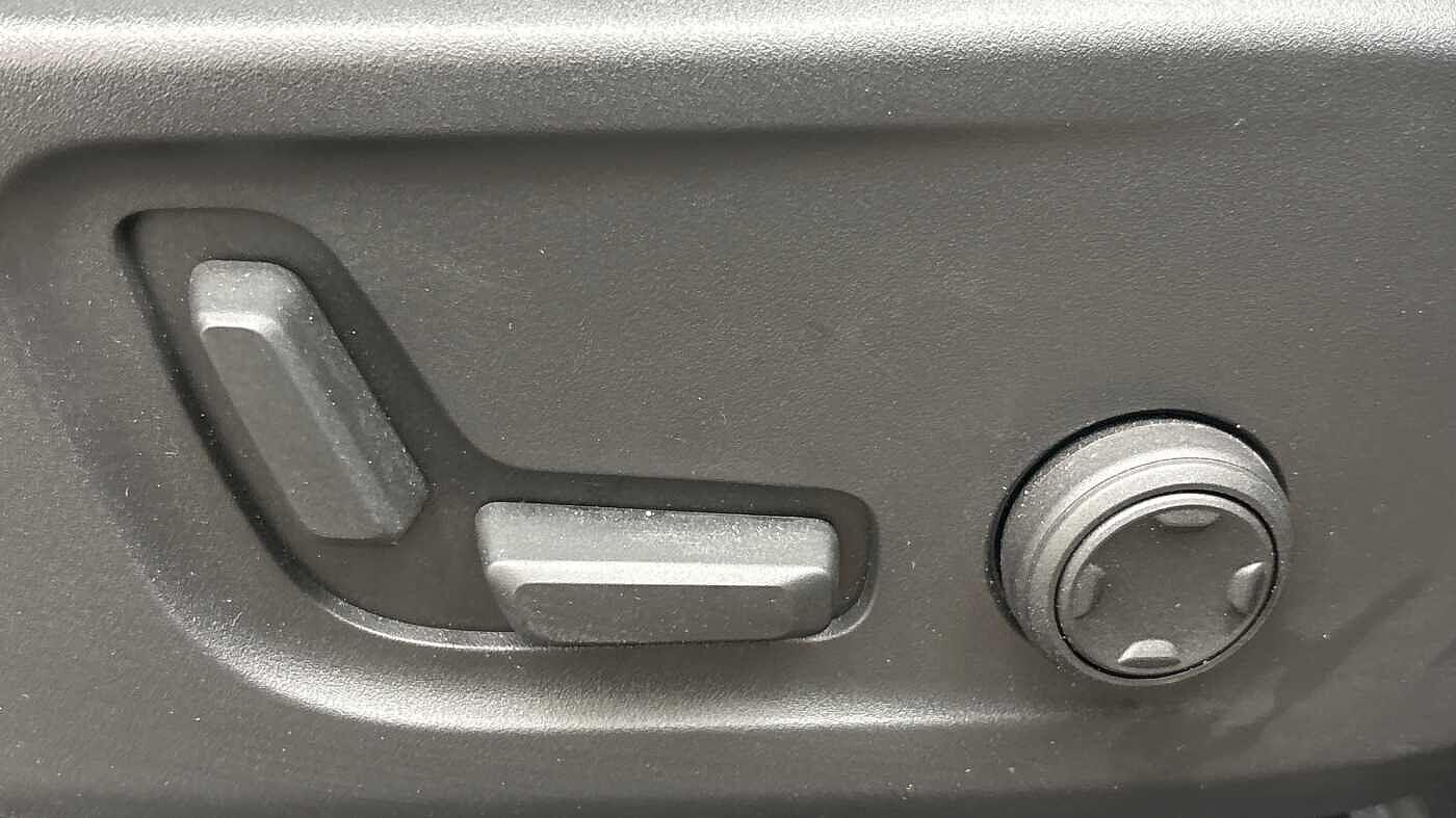 Used Volvo XC40 2024 for sale - 76472630: Photo 28