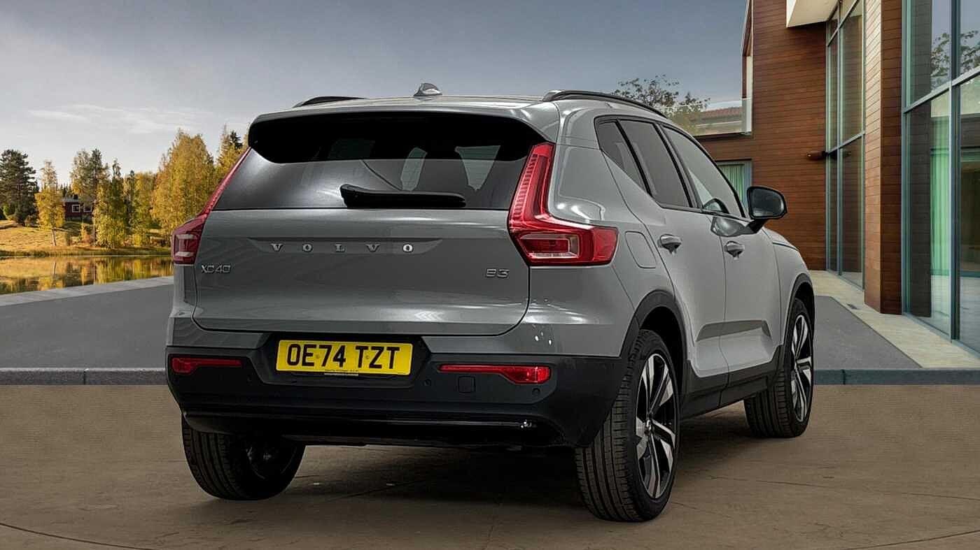 Used Volvo XC40 2024 for sale - 76472630: Photo 3