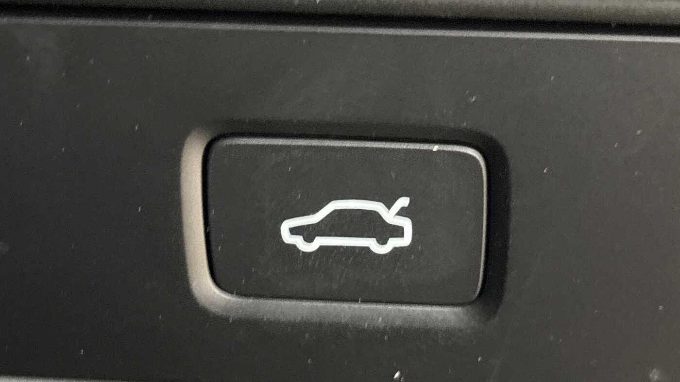 Used Volvo XC40 2024 for sale - 76472630: Photo 30