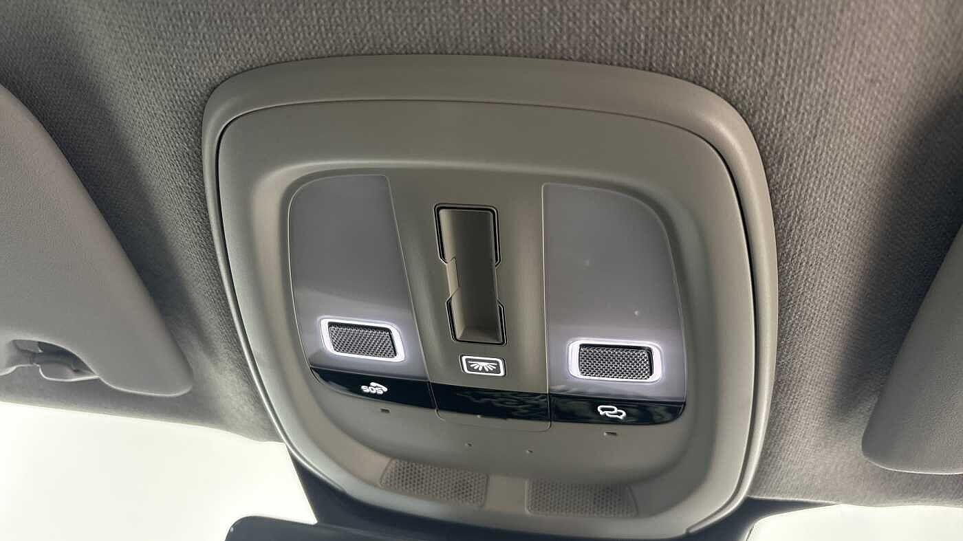 Used Volvo XC40 2024 for sale - 76472630: Photo 33