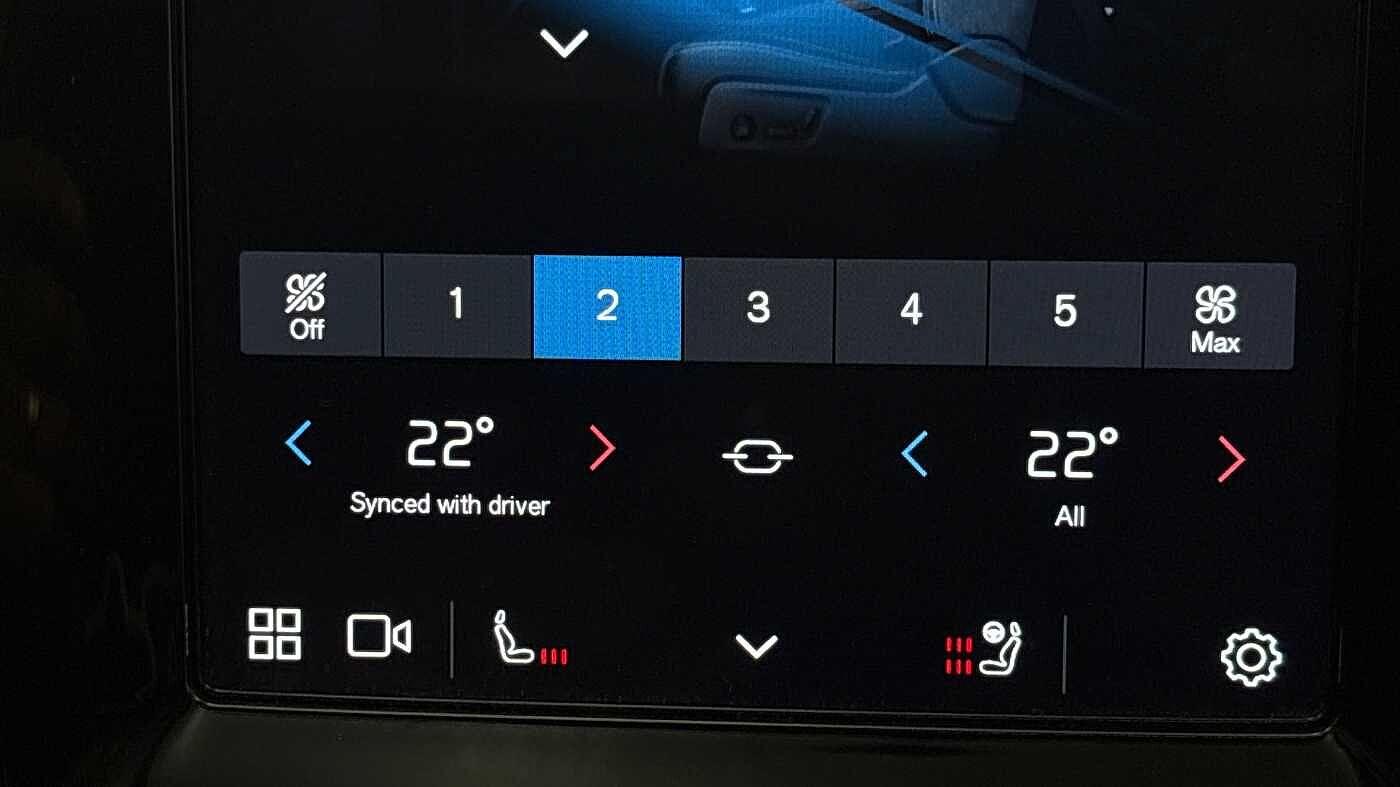 Used Volvo XC40 2024 for sale - 76472630: Photo 40