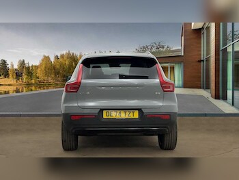 Used Volvo XC40 2024 for sale - 76472630: Photo