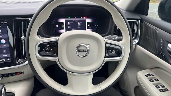 Used Volvo V60 2025 for sale - 76174968: Photo 13