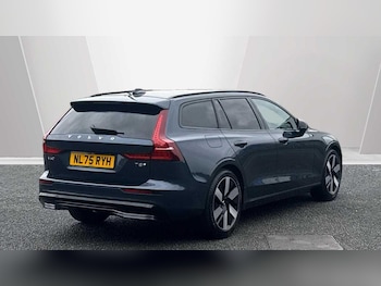 Used Volvo V60 2025 for sale - 76174968: Photo 2
