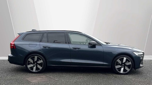Used Volvo V60 2025 for sale - 76174968: Photo 3