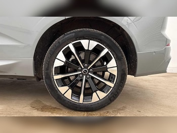 Used Volvo XC60 2025 for sale - 78751936: Photo