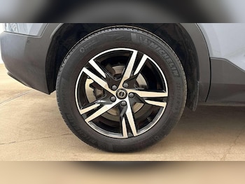 Used Volvo XC40 2023 for sale - 79303680: Photo
