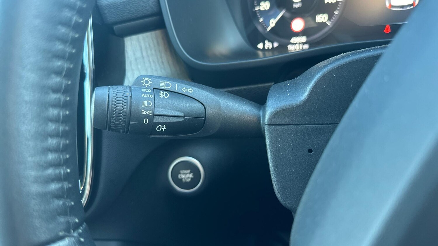 Used Volvo XC40 for sale - 77753639: Photo 20