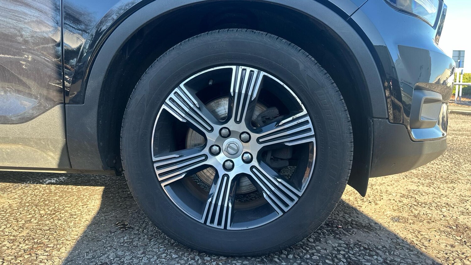 Used Volvo XC40 for sale - 77753639: Photo 9