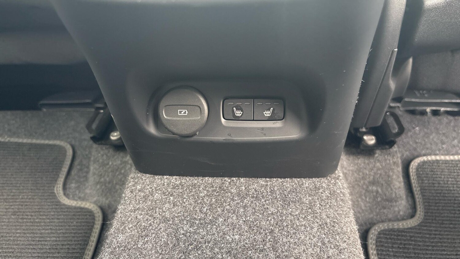 Used Volvo XC40 2024 for sale - 76388206: Photo 20