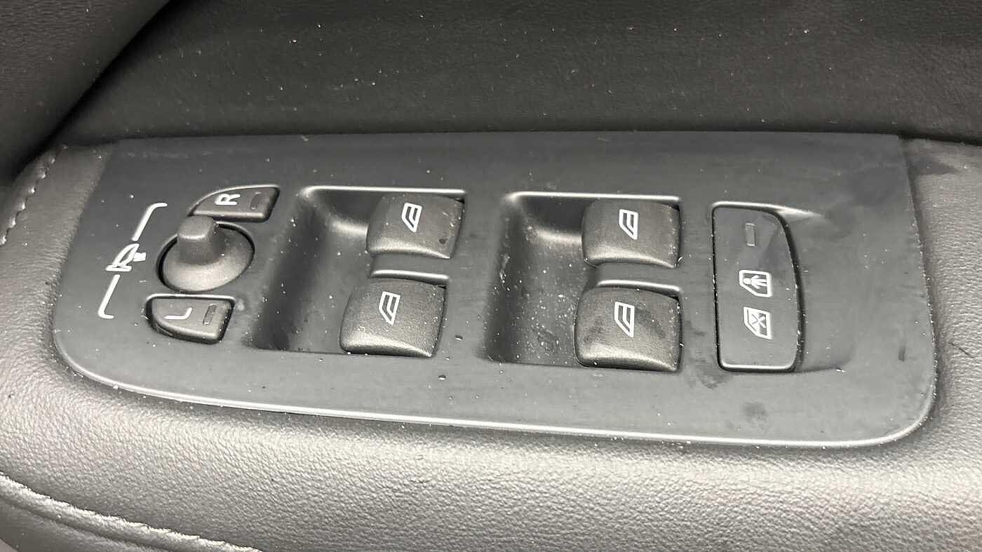 Used Volvo V60 2025 for sale - 77314815: Photo 25