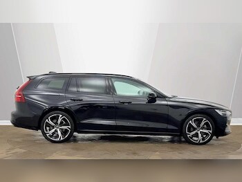 Used Volvo V60 2025 for sale - 77314815: Photo