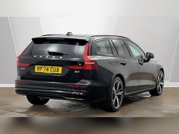 Used Volvo V60 2025 for sale - 77314815: Photo