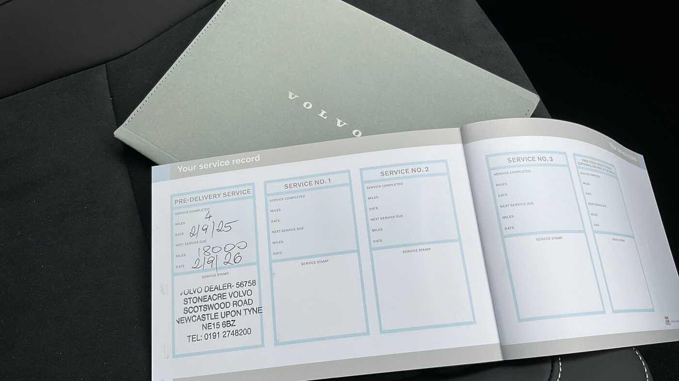 Used Volvo XC40 2025 for sale - 77478510: Photo 17