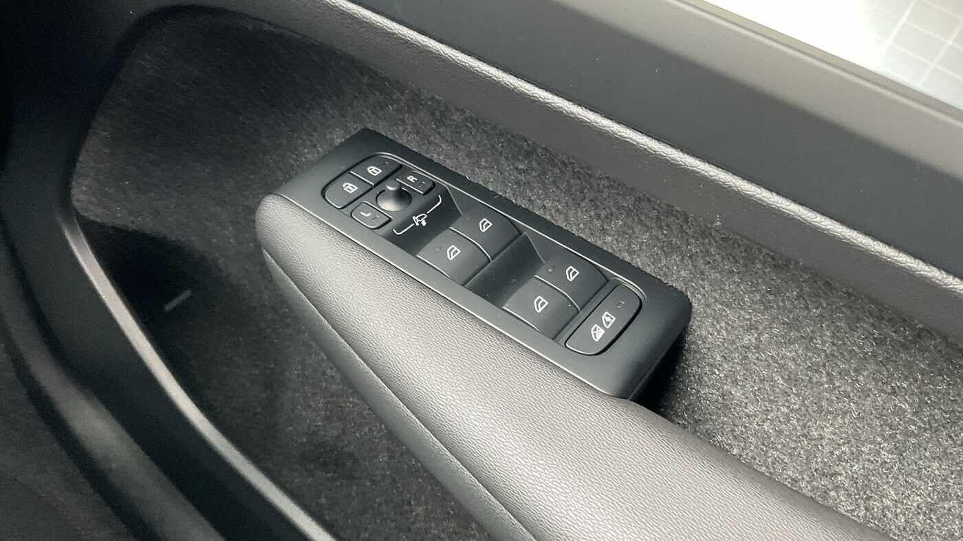 Used Volvo XC40 2025 for sale - 77478510: Photo 26