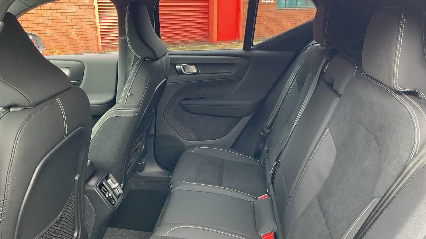 Used Volvo XC40 2025 for sale - 77478510: Photo 35