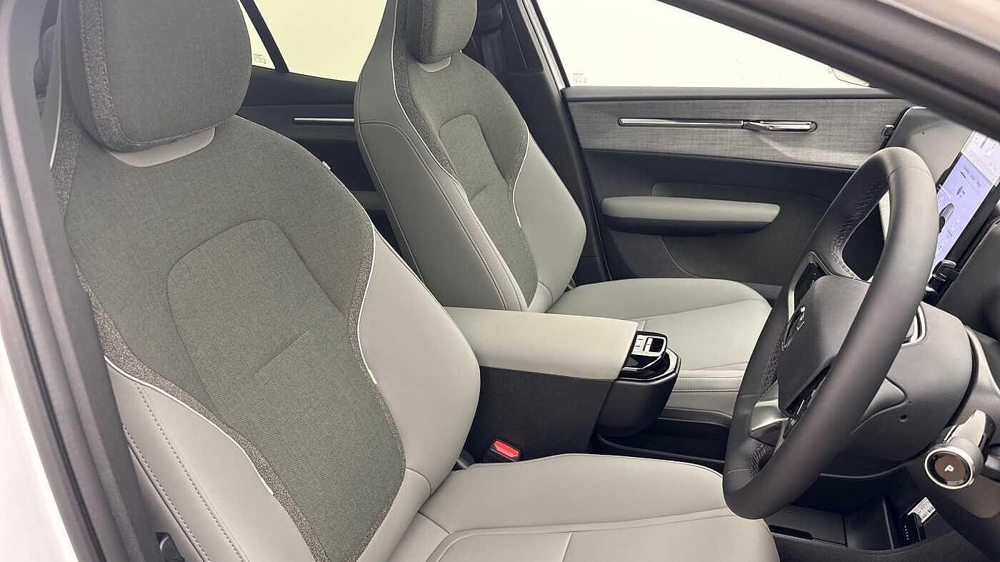 Used Volvo EX30 2025 for sale - 78156958: Photo 26