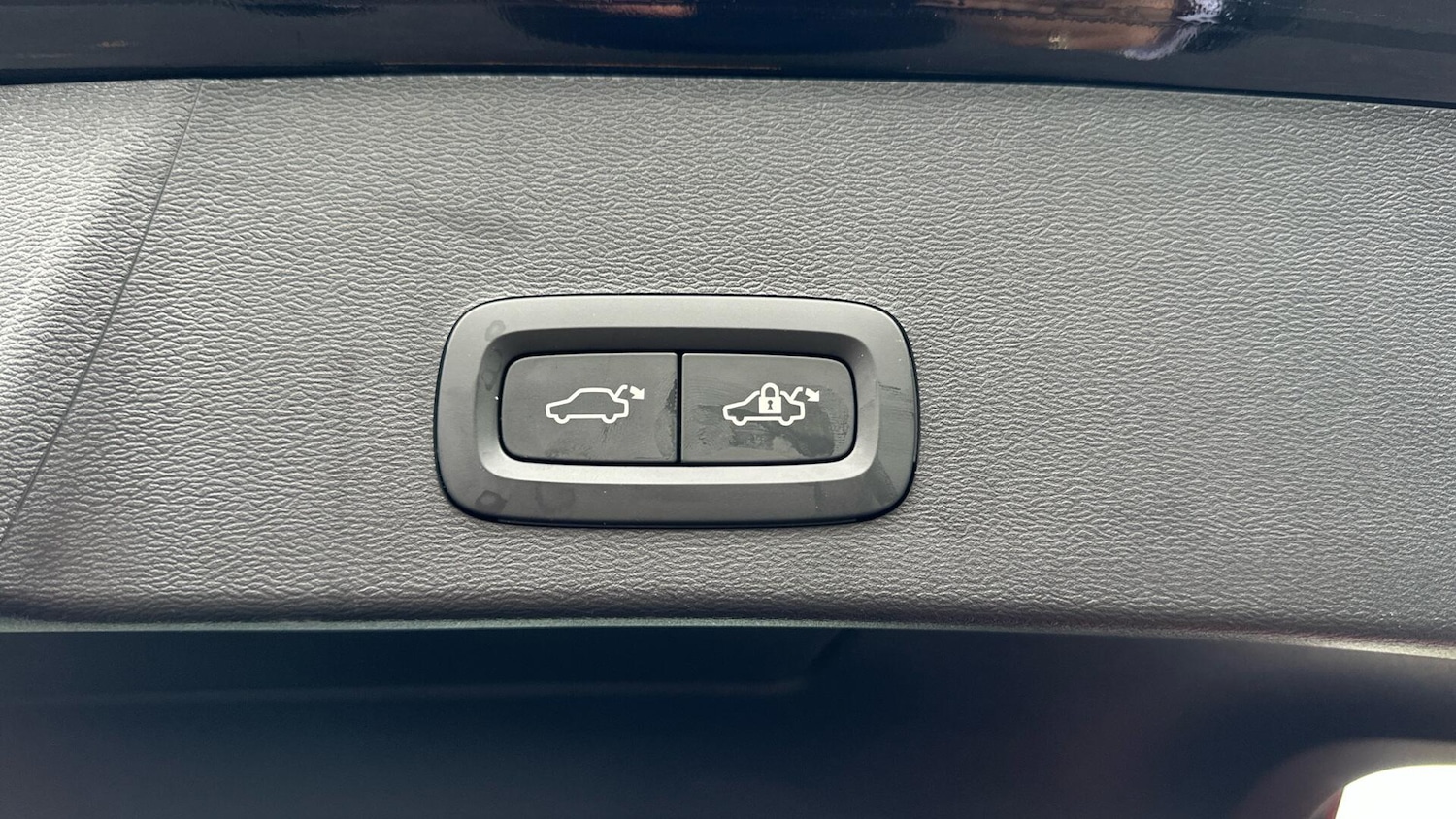 Used Volvo XC40 2024 for sale - 76307574: Photo 34