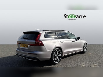 Used Volvo V60 2025 for sale - 76158945: Photo