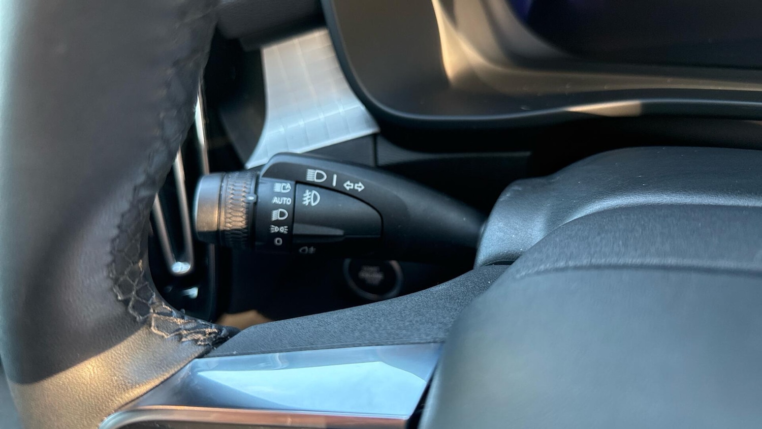 Used Volvo XC40 2023 for sale - 76499339: Photo 18