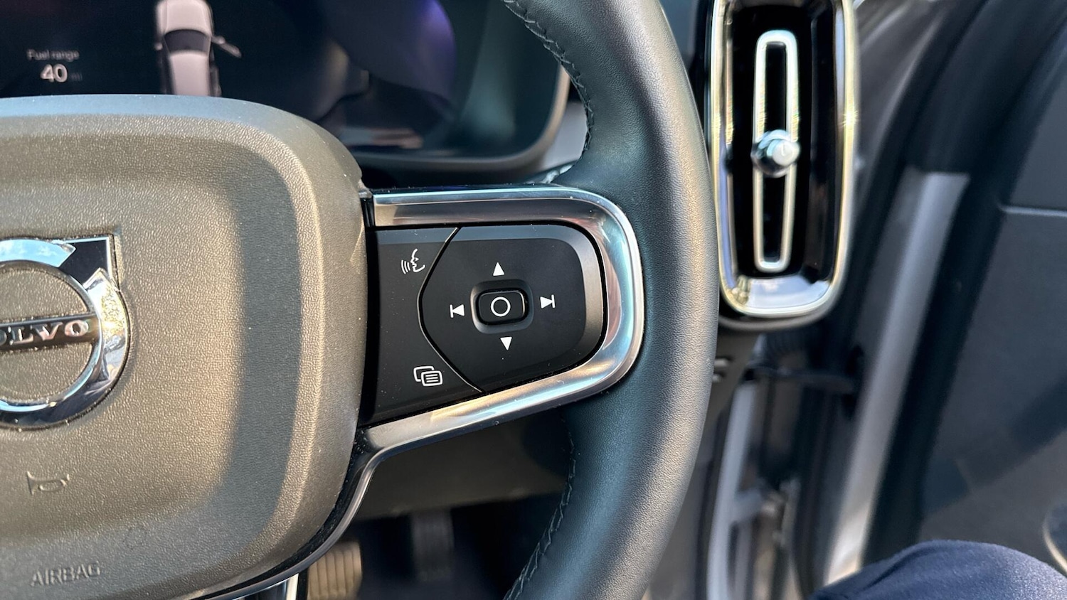 Used Volvo XC40 2023 for sale - 76499339: Photo 20