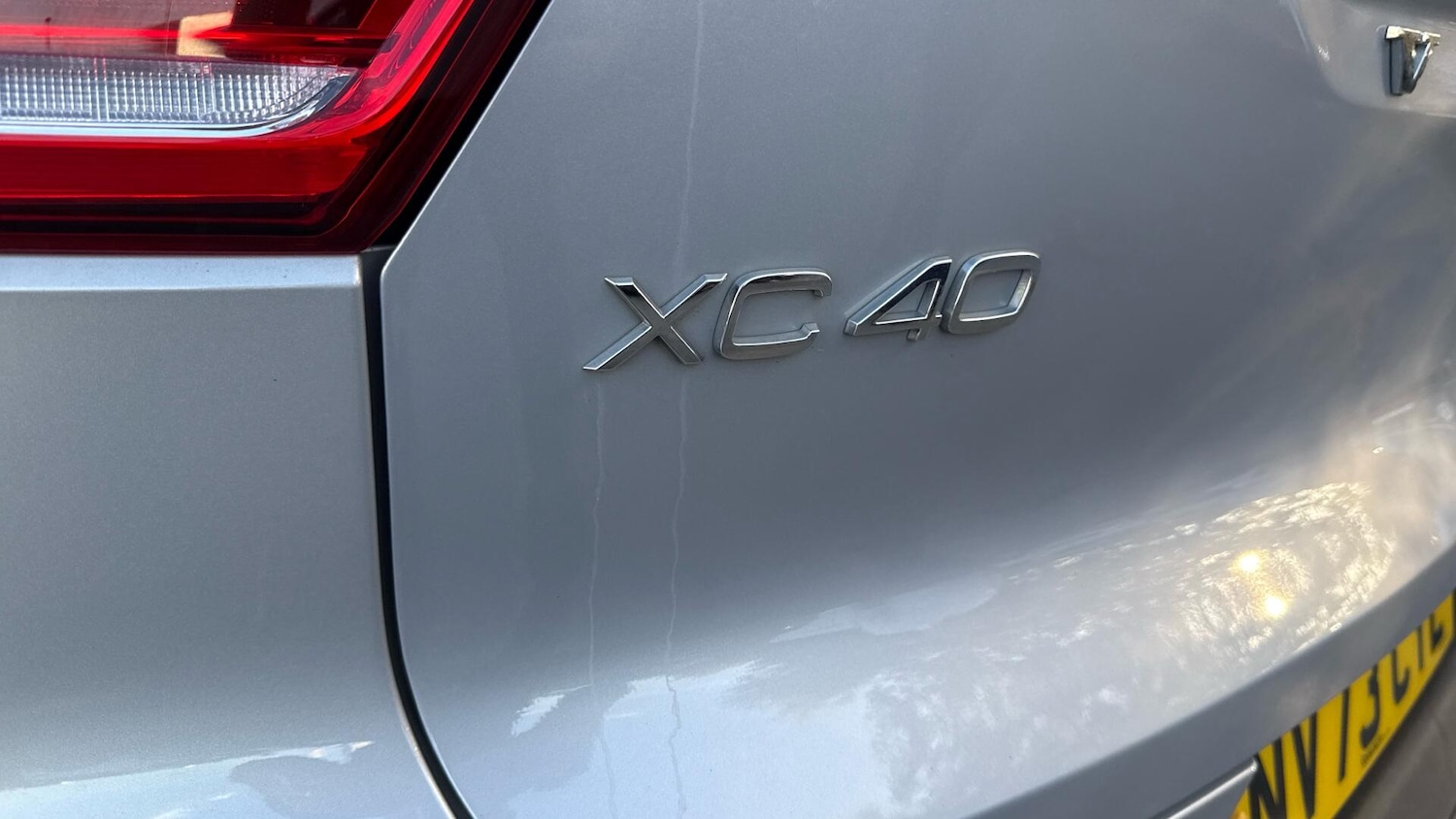 Used Volvo XC40 2023 for sale - 76499339: Photo 35